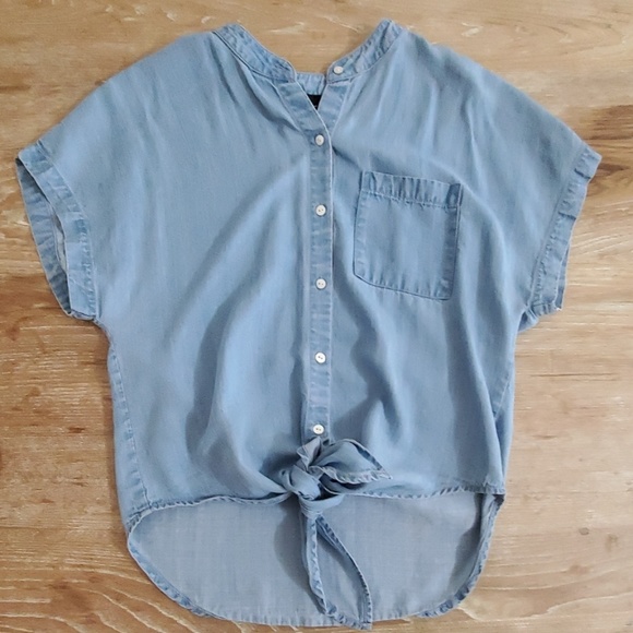 LULU'S My sweet love chambray top - Picture 3 of 7